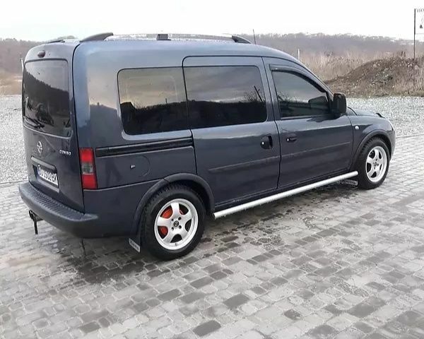 Синий Опель Комбо груз.-пасс., объемом двигателя 0 л и пробегом 233 тыс. км за 1862 $, фото 1 на Automoto.ua