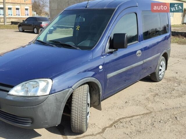 Синій Опель Комбо вант.-пас., об'ємом двигуна 1.3 л та пробігом 240 тис. км за 2999 $, фото 4 на Automoto.ua