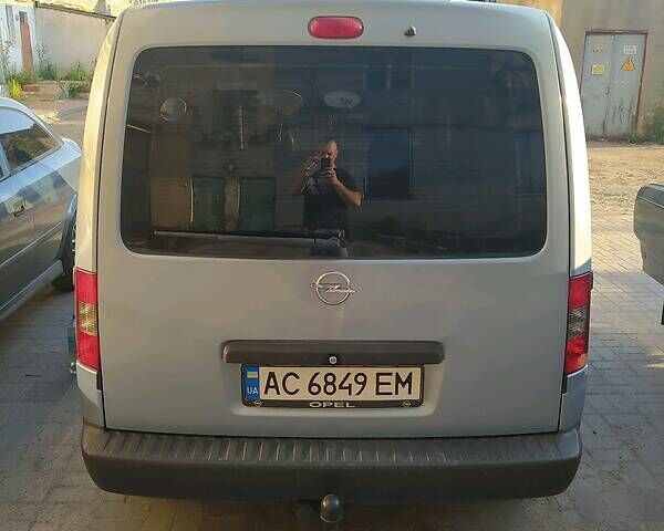 Синий Опель Комбо груз.-пасс., объемом двигателя 1.6 л и пробегом 294 тыс. км за 4200 $, фото 5 на Automoto.ua