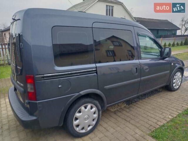 Синій Опель Комбо вант.-пас., об'ємом двигуна 1.3 л та пробігом 260 тис. км за 4400 $, фото 2 на Automoto.ua