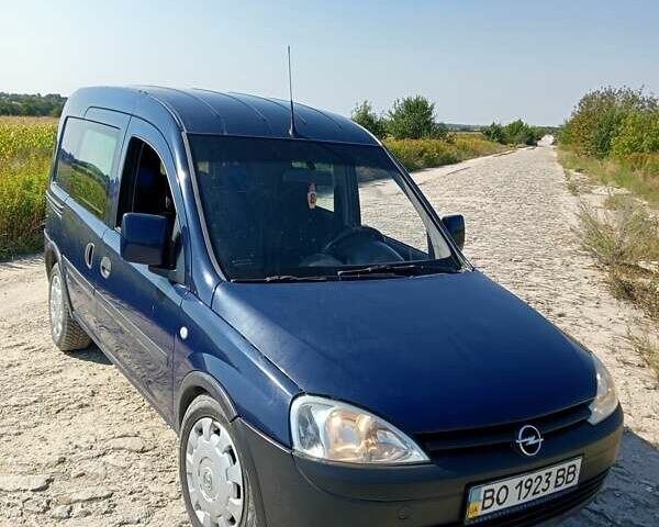 Синий Опель Комбо груз.-пасс., объемом двигателя 1.7 л и пробегом 221 тыс. км за 4500 $, фото 3 на Automoto.ua