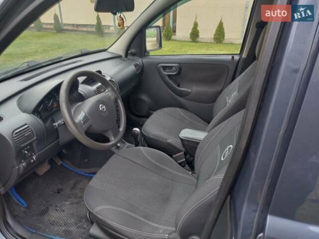 Синій Опель Комбо вант.-пас., об'ємом двигуна 1.3 л та пробігом 260 тис. км за 4400 $, фото 12 на Automoto.ua