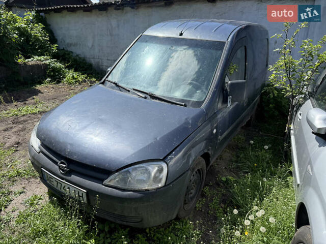 Синій Опель Комбо вант.-пас., об'ємом двигуна 1.25 л та пробігом 555 тис. км за 875 $, фото 2 на Automoto.ua