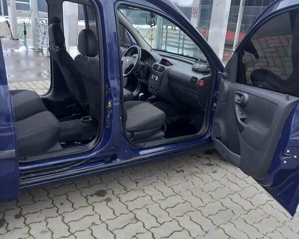 Синій Опель Комбо вант.-пас., об'ємом двигуна 1.25 л та пробігом 266 тис. км за 4750 $, фото 17 на Automoto.ua