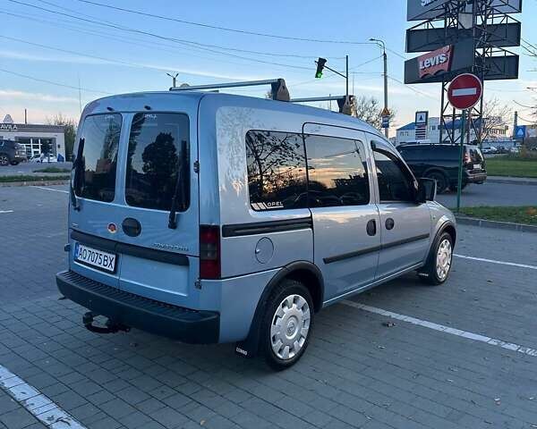 Синий Опель Комбо груз.-пасс., объемом двигателя 1.25 л и пробегом 245 тыс. км за 4450 $, фото 1 на Automoto.ua