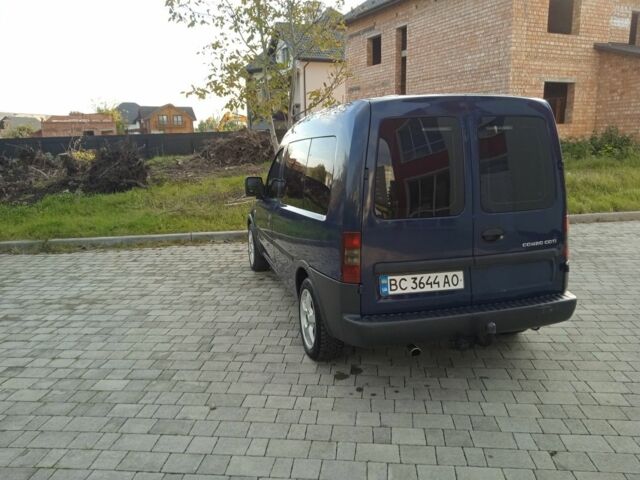 Синий Опель Комбо груз.-пасс., объемом двигателя 1.2 л и пробегом 260 тыс. км за 4600 $, фото 4 на Automoto.ua