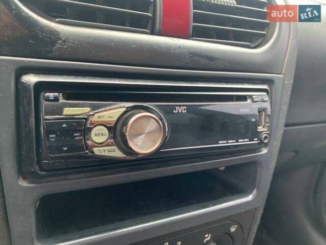 Синій Опель Комбо вант.-пас., об'ємом двигуна 1.25 л та пробігом 326 тис. км за 3390 $, фото 15 на Automoto.ua