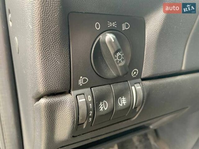 Синій Опель Комбо вант.-пас., об'ємом двигуна 1.25 л та пробігом 326 тис. км за 3390 $, фото 14 на Automoto.ua