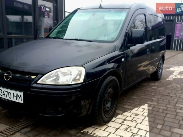 Синій Опель Комбо вант.-пас., об'ємом двигуна 1.4 л та пробігом 240 тис. км за 2999 $, фото 1 на Automoto.ua
