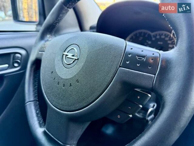 Синій Опель Комбо вант.-пас., об'ємом двигуна 1.7 л та пробігом 329 тис. км за 4999 $, фото 59 на Automoto.ua