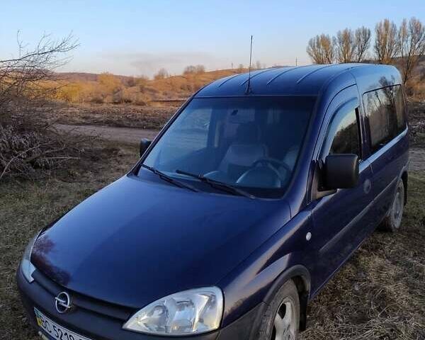 Синий Опель Комбо груз.-пасс., объемом двигателя 1.7 л и пробегом 280 тыс. км за 4750 $, фото 6 на Automoto.ua