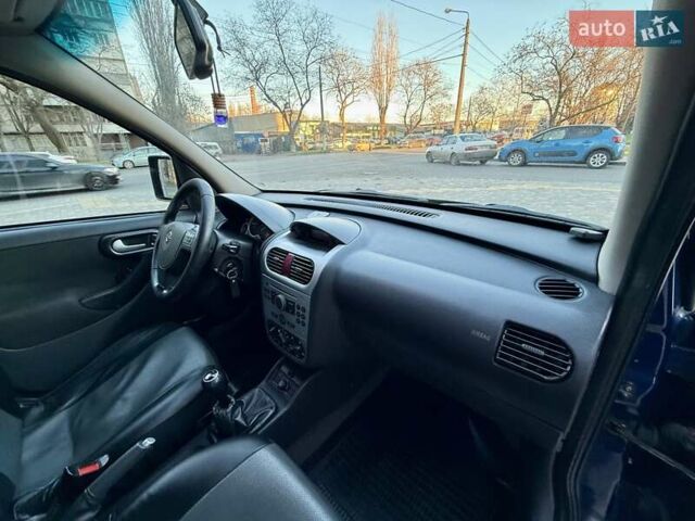 Синій Опель Комбо вант.-пас., об'ємом двигуна 1.7 л та пробігом 329 тис. км за 4999 $, фото 54 на Automoto.ua