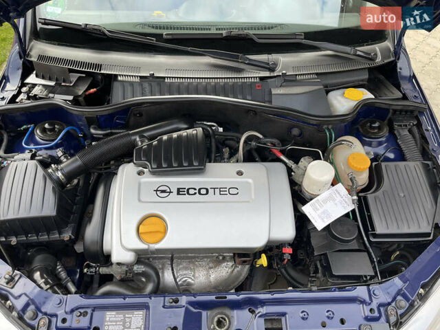 Синій Опель Комбо вант.-пас., об'ємом двигуна 0 л та пробігом 176 тис. км за 5200 $, фото 14 на Automoto.ua