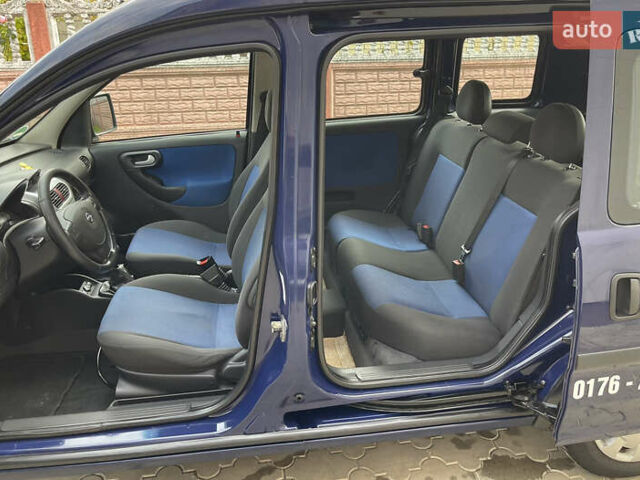 Синій Опель Комбо вант.-пас., об'ємом двигуна 0 л та пробігом 176 тис. км за 5200 $, фото 10 на Automoto.ua