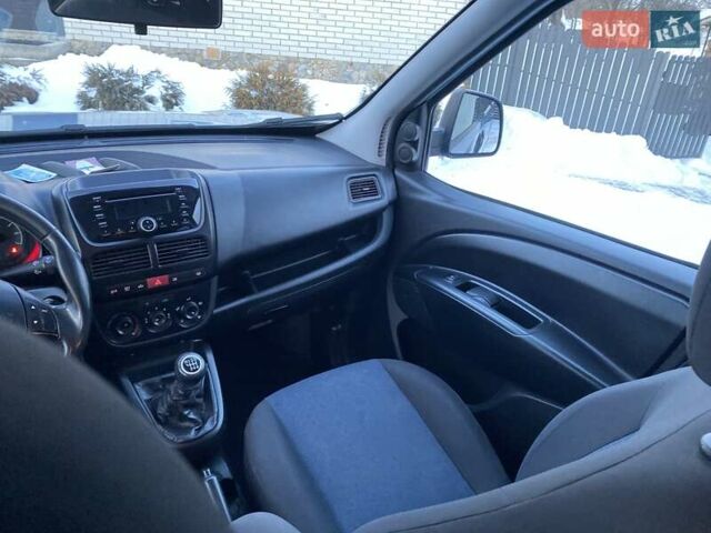 Синій Опель Комбо вант.-пас., об'ємом двигуна 1.6 л та пробігом 172 тис. км за 9500 $, фото 28 на Automoto.ua