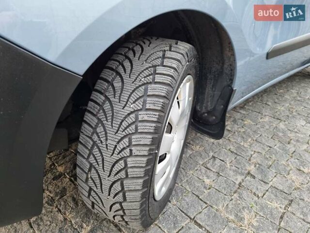 Синий Опель Комбо груз.-пасс., объемом двигателя 1.37 л и пробегом 220 тыс. км за 6999 $, фото 19 на Automoto.ua