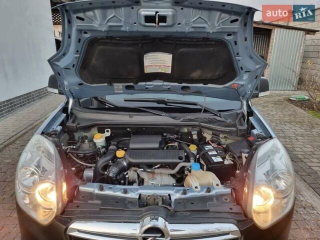 Синий Опель Комбо груз.-пасс., объемом двигателя 1.37 л и пробегом 220 тыс. км за 6999 $, фото 15 на Automoto.ua