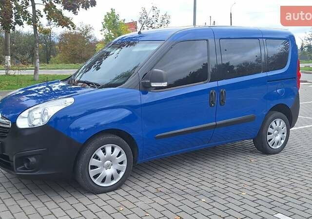 Синий Опель Комбо груз.-пасс., объемом двигателя 1.6 л и пробегом 192 тыс. км за 10850 $, фото 5 на Automoto.ua