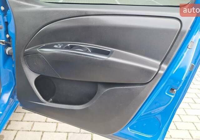 Синій Опель Комбо вант.-пас., об'ємом двигуна 1.6 л та пробігом 193 тис. км за 11400 $, фото 15 на Automoto.ua