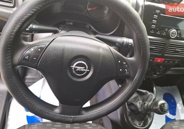 Синий Опель Комбо груз.-пасс., объемом двигателя 1.6 л и пробегом 193 тыс. км за 10800 $, фото 31 на Automoto.ua