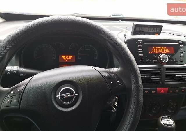 Синий Опель Комбо груз.-пасс., объемом двигателя 1.6 л и пробегом 193 тыс. км за 10800 $, фото 34 на Automoto.ua