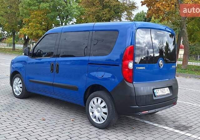 Синий Опель Комбо груз.-пасс., объемом двигателя 1.6 л и пробегом 192 тыс. км за 10800 $, фото 11 на Automoto.ua