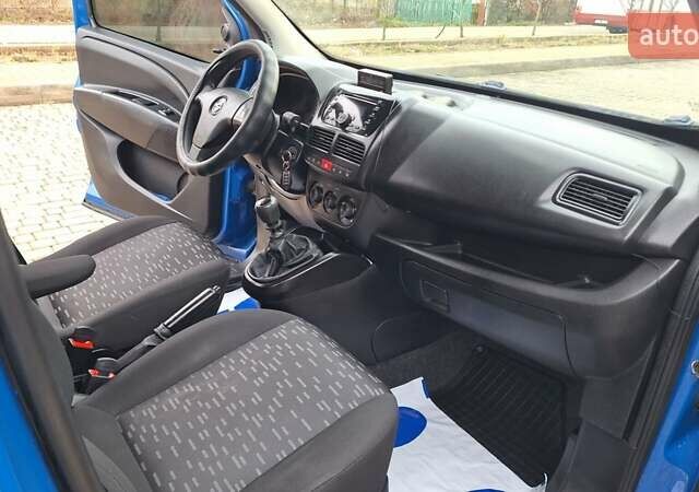 Синий Опель Комбо груз.-пасс., объемом двигателя 1.6 л и пробегом 193 тыс. км за 10800 $, фото 28 на Automoto.ua