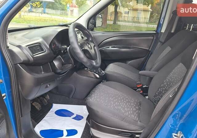 Синий Опель Комбо груз.-пасс., объемом двигателя 1.6 л и пробегом 192 тыс. км за 10850 $, фото 40 на Automoto.ua
