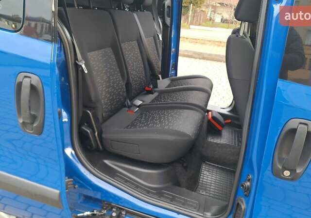 Синій Опель Комбо вант.-пас., об'ємом двигуна 1.6 л та пробігом 193 тис. км за 10800 $, фото 6 на Automoto.ua