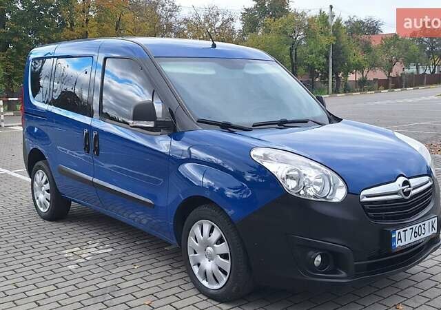 Синий Опель Комбо груз.-пасс., объемом двигателя 1.6 л и пробегом 192 тыс. км за 10800 $, фото 42 на Automoto.ua