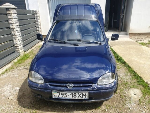 Синий Опель Комбо груз.-пасс., объемом двигателя 0 л и пробегом 300 тыс. км за 1150 $, фото 1 на Automoto.ua