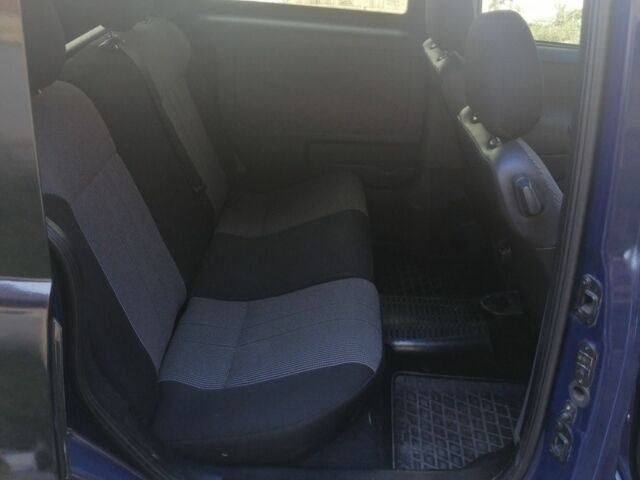 Синій Опель Комбо вант.-пас., об'ємом двигуна 0 л та пробігом 290 тис. км за 4000 $, фото 2 на Automoto.ua