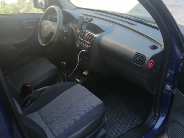 Синій Опель Комбо вант.-пас., об'ємом двигуна 0 л та пробігом 290 тис. км за 4000 $, фото 3 на Automoto.ua