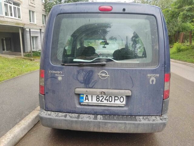 Синій Опель Комбо вант.-пас., об'ємом двигуна 1.6 л та пробігом 238 тис. км за 2108 $, фото 1 на Automoto.ua
