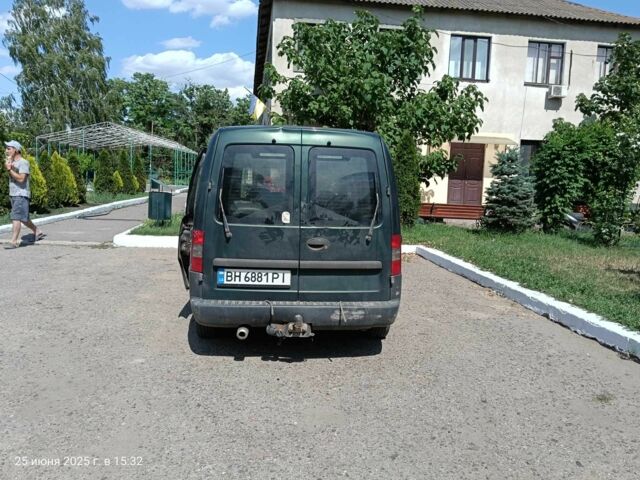 Зеленый Опель Комбо груз.-пасс., объемом двигателя 1.6 л и пробегом 368 тыс. км за 2600 $, фото 2 на Automoto.ua