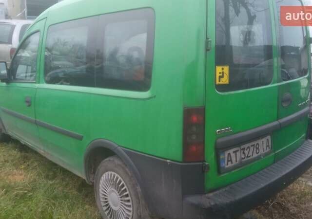 Зелений Опель Комбо вант.-пас., об'ємом двигуна 1.2 л та пробігом 325 тис. км за 1800 $, фото 2 на Automoto.ua