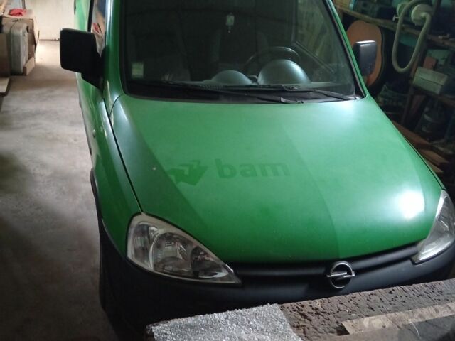 Опель Комбо груз.-пасс. 2008 в Кривом Роге на Automoto.ua Зеленый Опель Комбо груз.-пасс., объемом двигателя 1 л и пробегом 220 тыс. км за 4700 $, фото 2 на Automoto.ua
