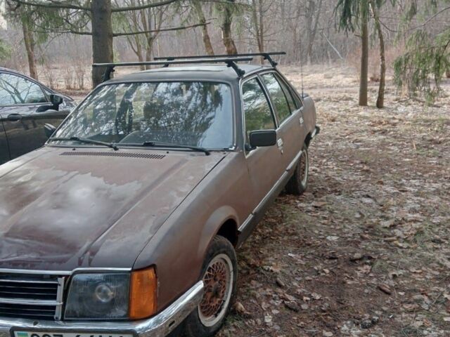 Коричневий Опель Коммандор, об'ємом двигуна 2.5 л та пробігом 475 тис. км за 800 $, фото 11 на Automoto.ua