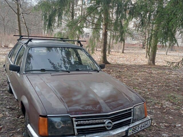 Коричневий Опель Коммандор, об'ємом двигуна 2.5 л та пробігом 475 тис. км за 800 $, фото 10 на Automoto.ua