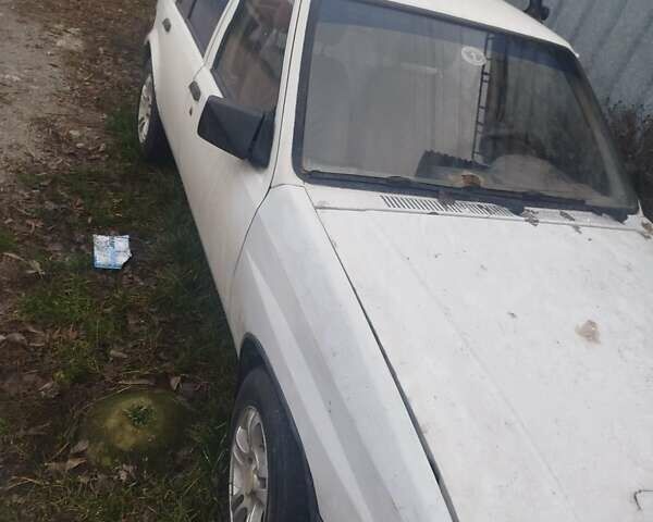 Белый Опель Корса, объемом двигателя 1.2 л и пробегом 80 тыс. км за 550 $, фото 3 на Automoto.ua