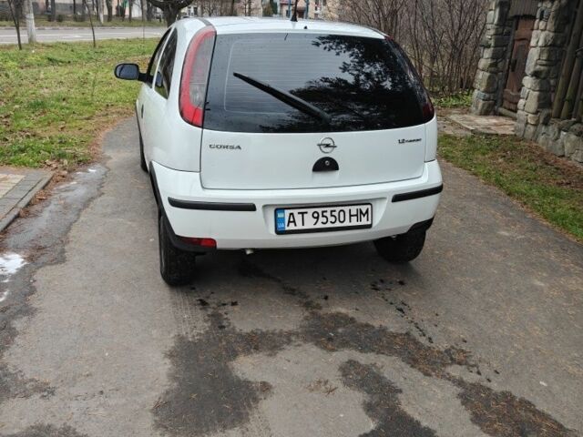 Белый Опель Корса, объемом двигателя 1.2 л и пробегом 196 тыс. км за 2600 $, фото 6 на Automoto.ua