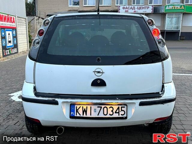 Опель Корса 2005 в Николаеве на Automoto.ua Белый Опель Корса, объемом двигателя 1.2 л и пробегом 196 тыс. км за 1250 $, фото 6 на Automoto.ua