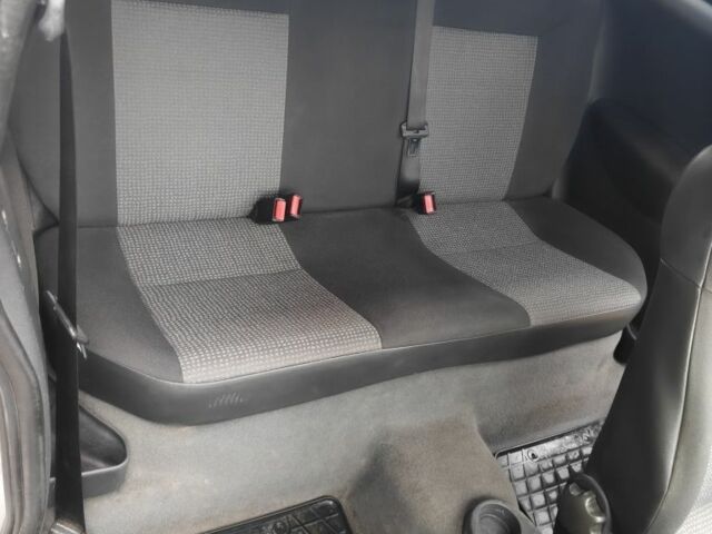 Белый Опель Корса, объемом двигателя 1.2 л и пробегом 196 тыс. км за 2600 $, фото 11 на Automoto.ua