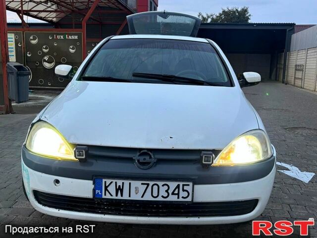 Опель Корса 2005 в Николаеве на Automoto.ua Белый Опель Корса, объемом двигателя 1.2 л и пробегом 196 тыс. км за 1250 $, фото 4 на Automoto.ua