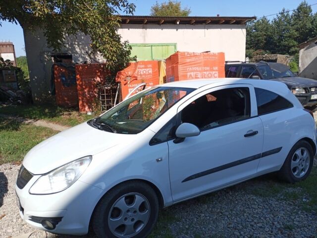Білий Опель Корса, об'ємом двигуна 1.2 л та пробігом 3 тис. км за 3500 $, фото 2 на Automoto.ua