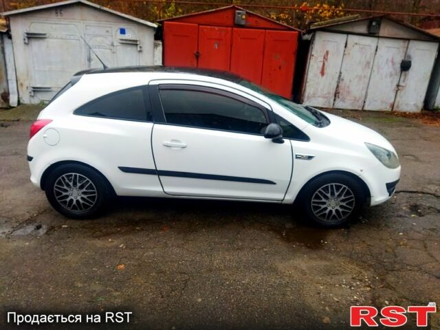 Білий Опель Корса, об'ємом двигуна 1.2 л та пробігом 268 тис. км за 3500 $, фото 3 на Automoto.ua