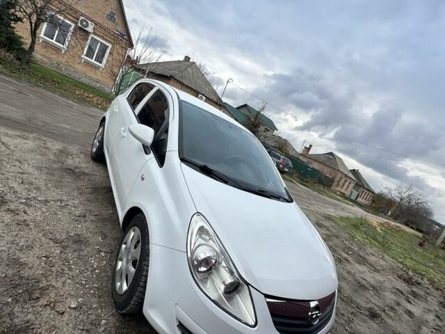 Білий Опель Корса, об'ємом двигуна 1.2 л та пробігом 232 тис. км за 4600 $, фото 6 на Automoto.ua