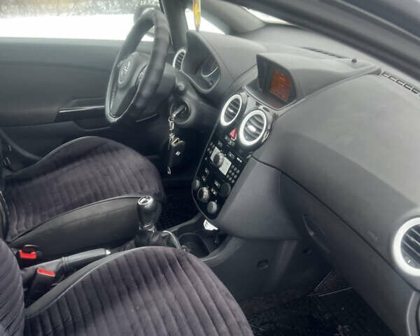 Білий Опель Корса, об'ємом двигуна 1.4 л та пробігом 227 тис. км за 5800 $, фото 27 на Automoto.ua