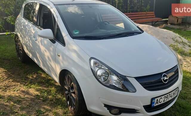 Білий Опель Корса, об'ємом двигуна 1.4 л та пробігом 144 тис. км за 5600 $, фото 4 на Automoto.ua