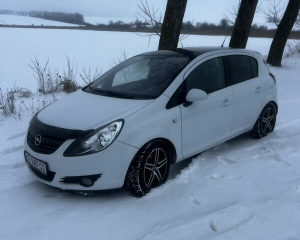 Білий Опель Корса, об'ємом двигуна 1.4 л та пробігом 227 тис. км за 5800 $, фото 1 на Automoto.ua